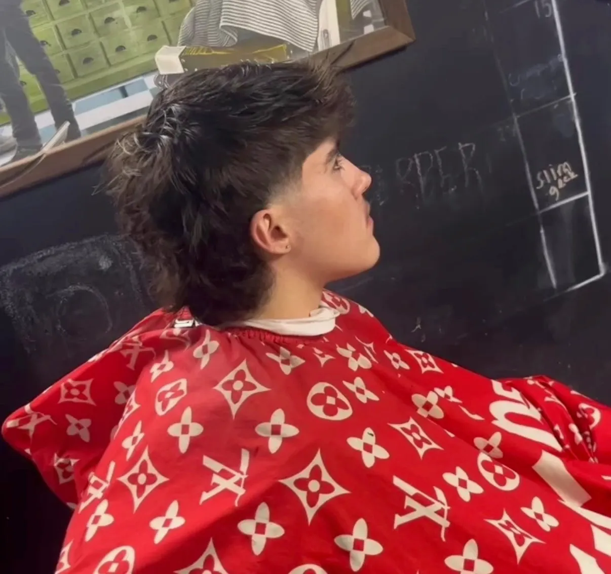 Textured mullet with a faded taper on the sides